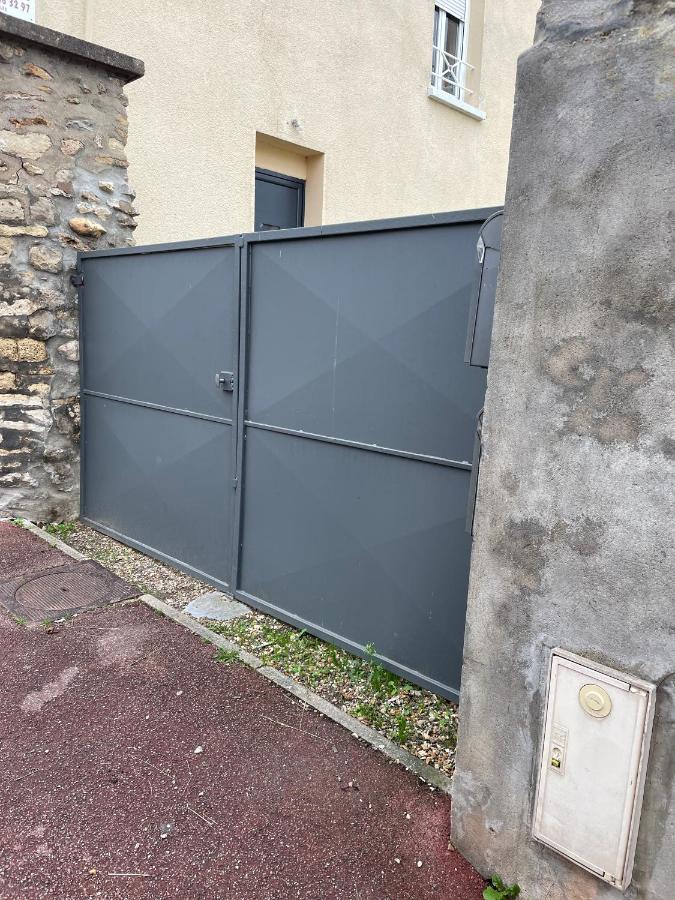 Agreable Maison De Ville A Pacy Sur Eure מראה חיצוני תמונה