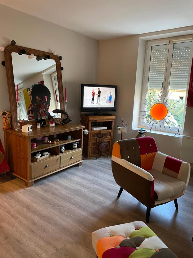 Agreable Maison De Ville A Pacy Sur Eure מראה חיצוני תמונה